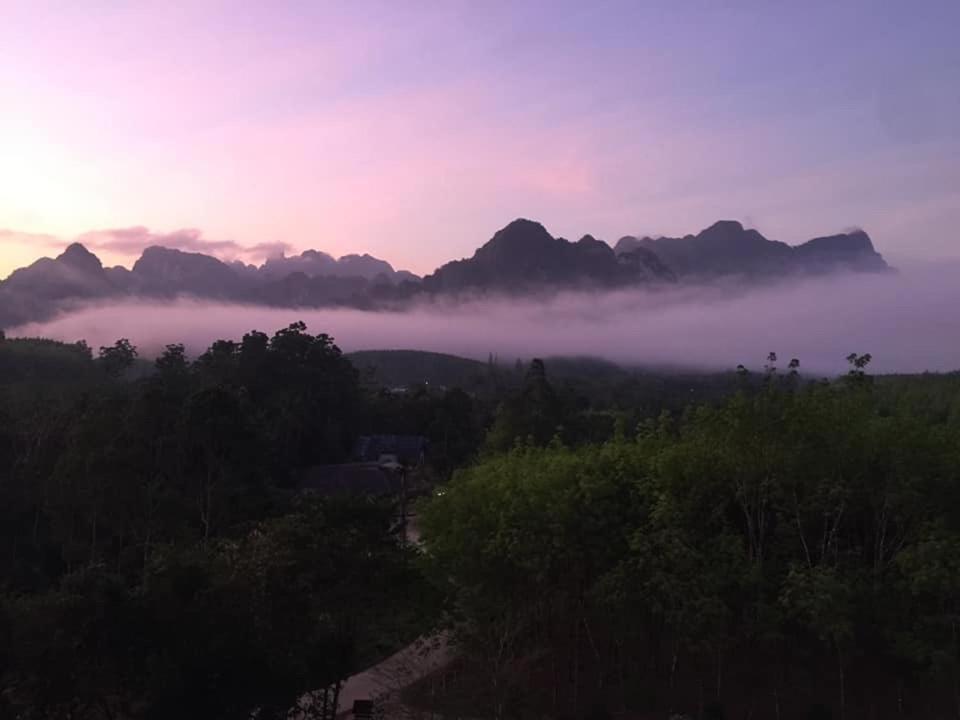 Billion Views Khaosok Homestay Khao Sok National Park Dış mekan fotoğraf